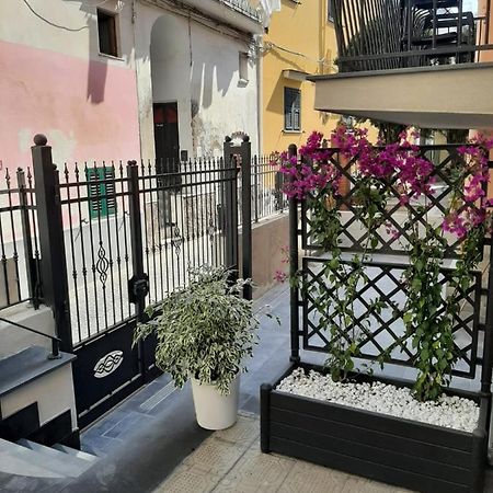 La Magnolia Rooms Procida Exterior foto