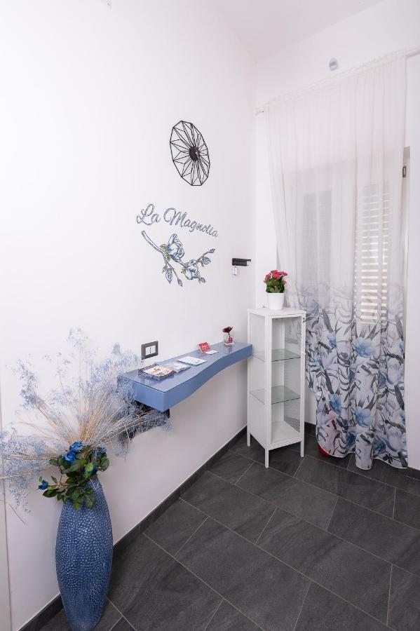 La Magnolia Rooms Procida Exterior foto