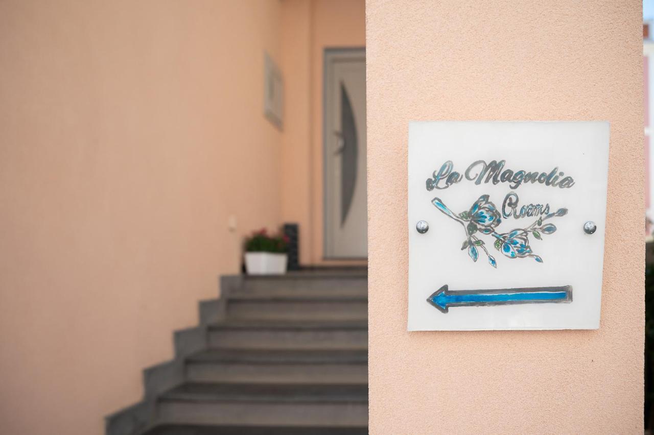 La Magnolia Rooms Procida Exterior foto